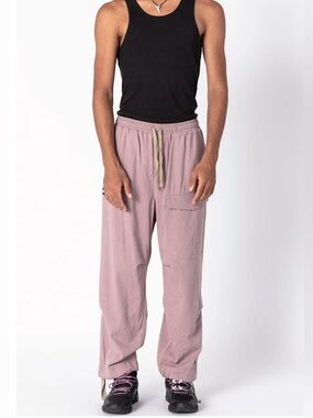 NWT Double rainbouu Mauve EZ cargo pants size S